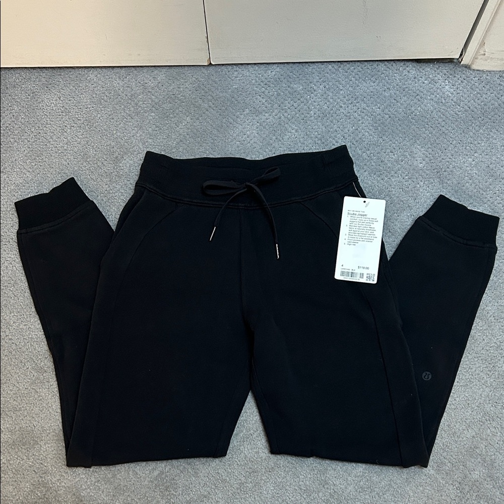 Lululemon Black Scuba Jogger